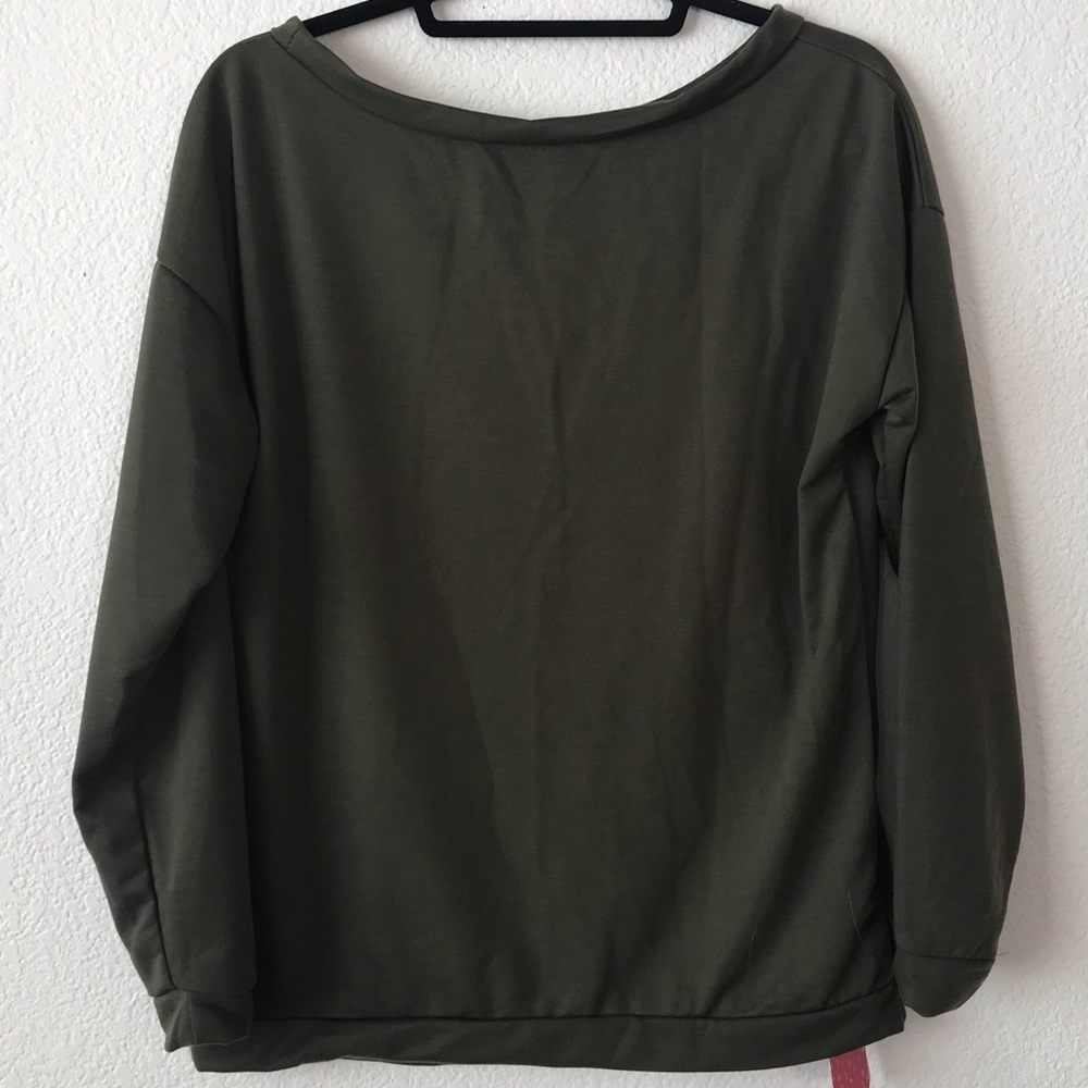 New with tags army green sweater